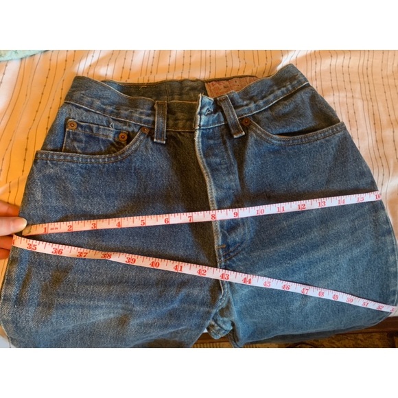 🌀RETRO🌀 Levi's high waisted jeans - Picture 9 of 9